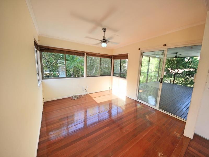 31 Francis Street, Mermaid Beach QLD 4218
