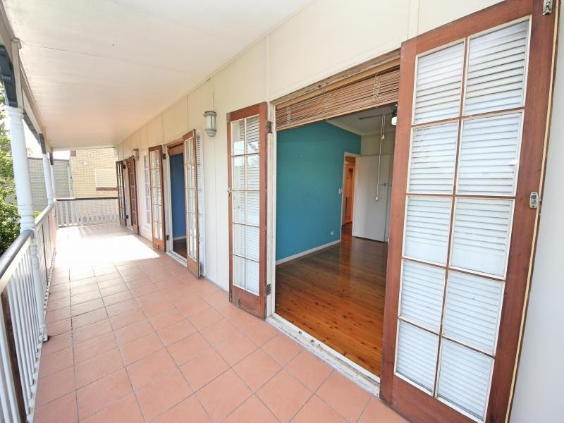 31 Francis Street, Mermaid Beach QLD 4218