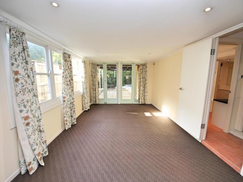 31 Francis Street, Mermaid Beach QLD 4218