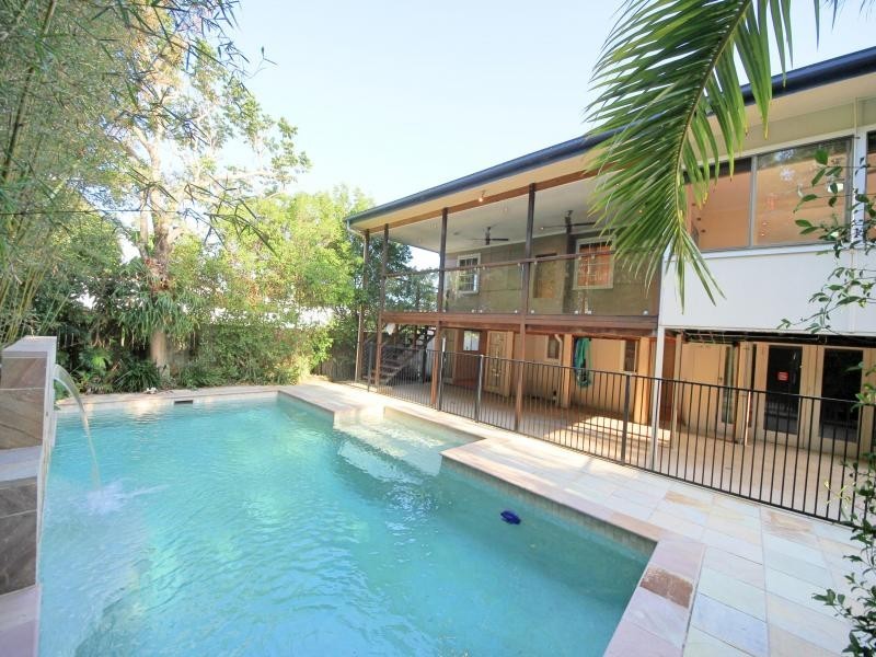 31 Francis Street, Mermaid Beach QLD 4218