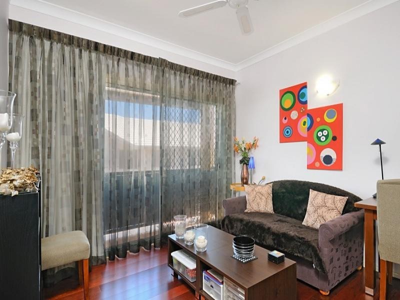 37 Sunbrite Ave, Mermaid Beach QLD 4218