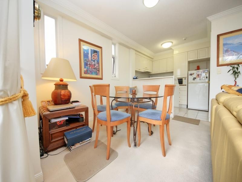 2216/24 PHOENICIAN, 24 Queensland Ave, Broadbeach QLD 4218