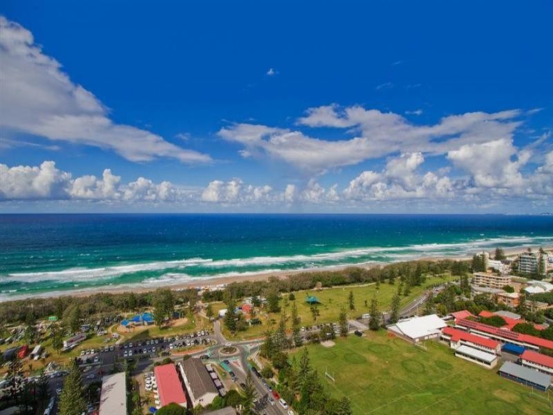 14 George ave, Broadbeach QLD 4218