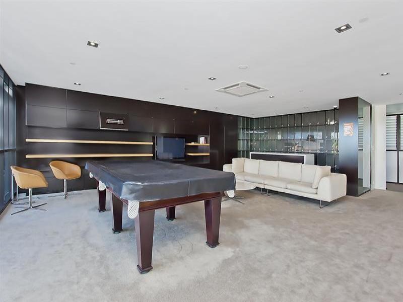 14 George ave, Broadbeach QLD 4218