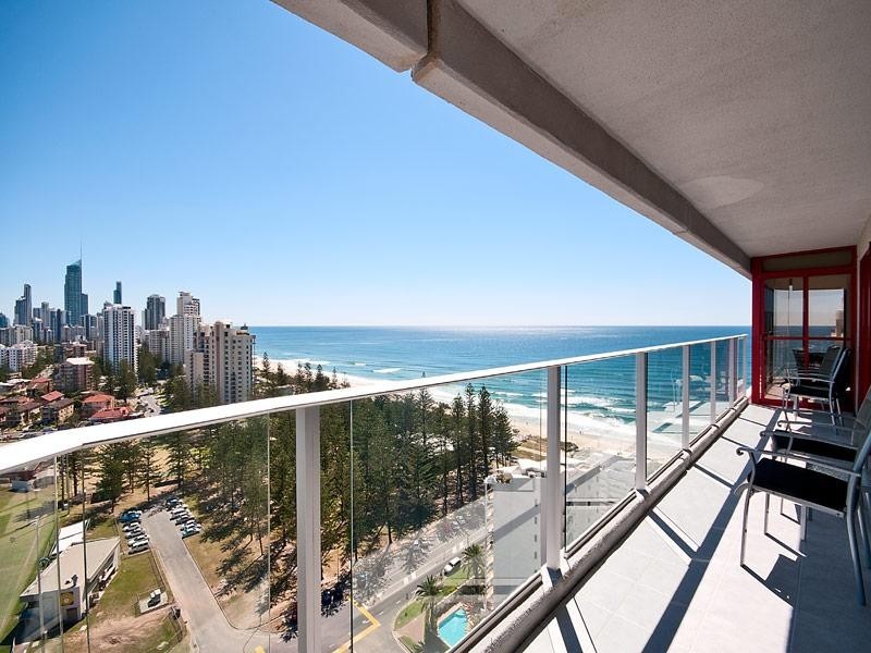 21/7 Britannia Avenue, Broadbeach QLD 4218
