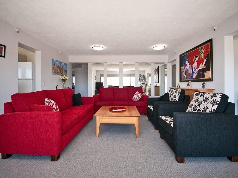 21/7 Britannia Avenue, Broadbeach QLD 4218