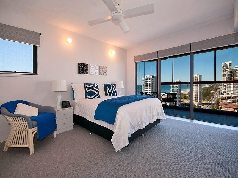 21/7 Britannia Avenue, Broadbeach QLD 4218