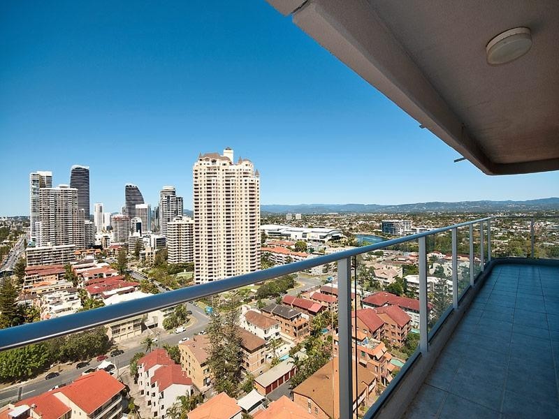 21/7 Britannia Avenue, Broadbeach QLD 4218