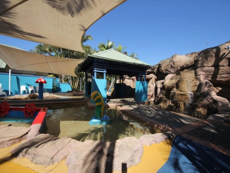 111/10 Alexandra Avenue, Broadbeach QLD 4218