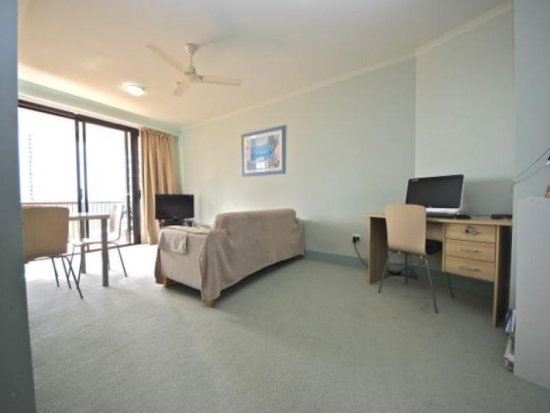 32 Surf Parade, Broadbeach QLD 4218