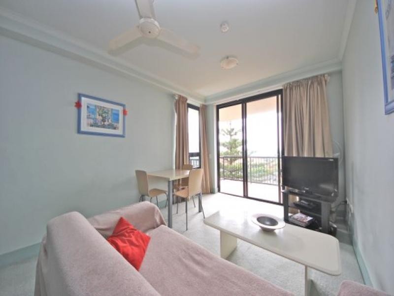 32 Surf Parade, Broadbeach QLD 4218