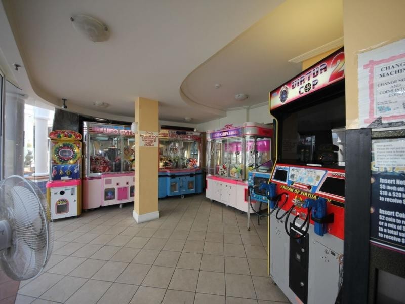 1089/90 surf Parade, Broadbeach QLD 4218