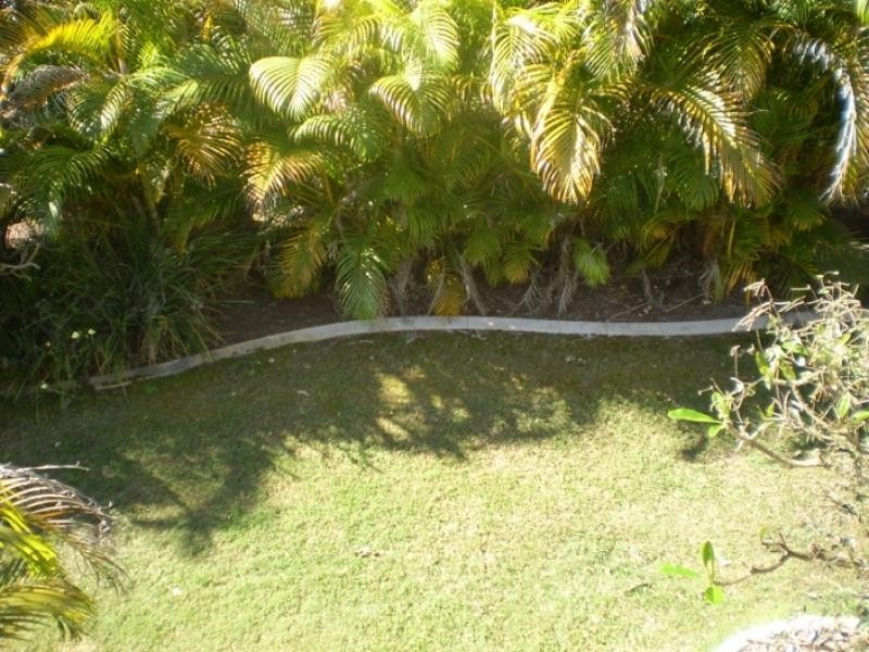 215 Cottesloe Drive, Mermaid Waters QLD 4218