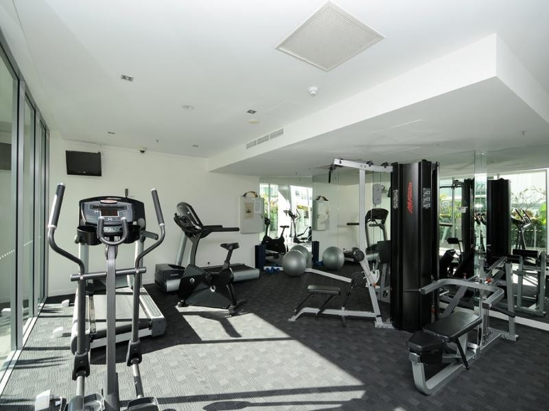 2003/33 TE Peters Drive, Broadbeach Waters QLD 4218