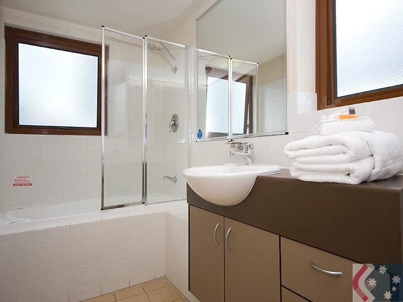 500/42 Surf Parade, Broadbeach QLD 4218