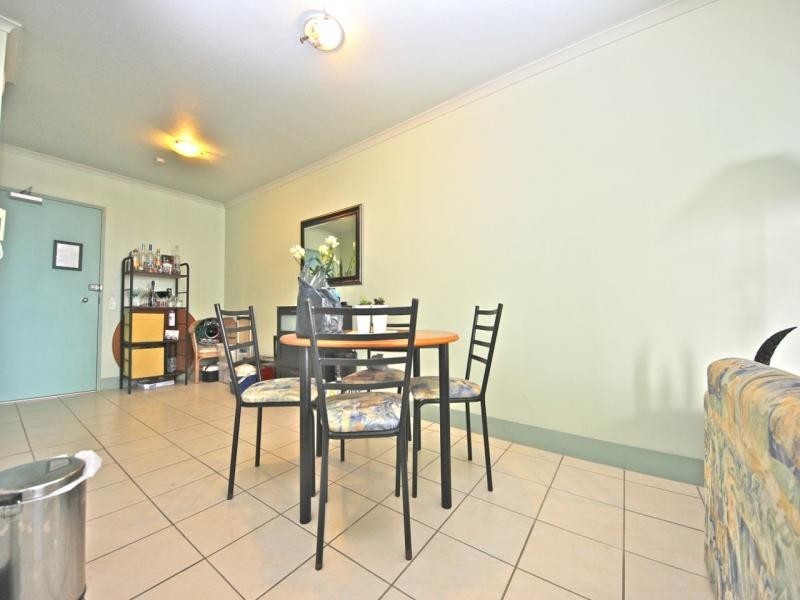 808/30 Surf Parade, Broadbeach QLD 4218