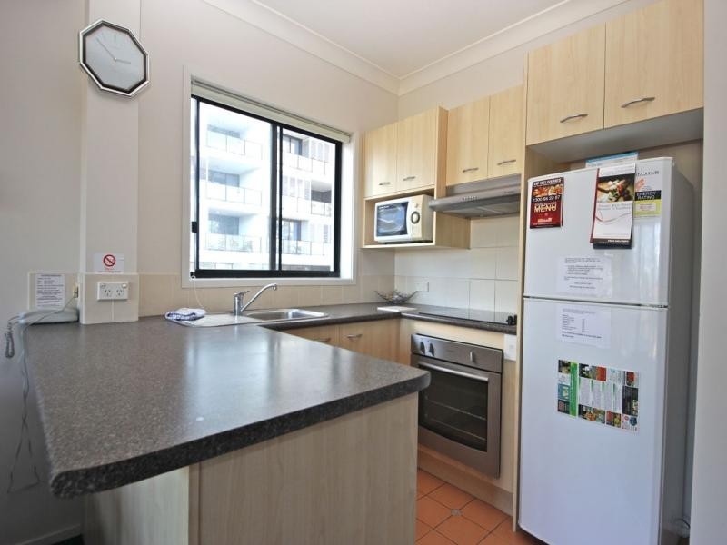 21/9-13 Margaret Ave, Broadbeach QLD 4218
