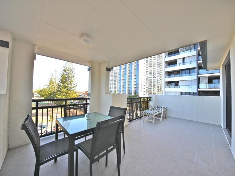 21/9-13 Margaret Ave, Broadbeach QLD 4218