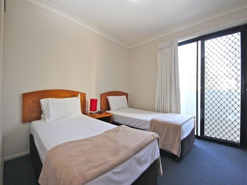 21/9-13 Margaret Ave, Broadbeach QLD 4218