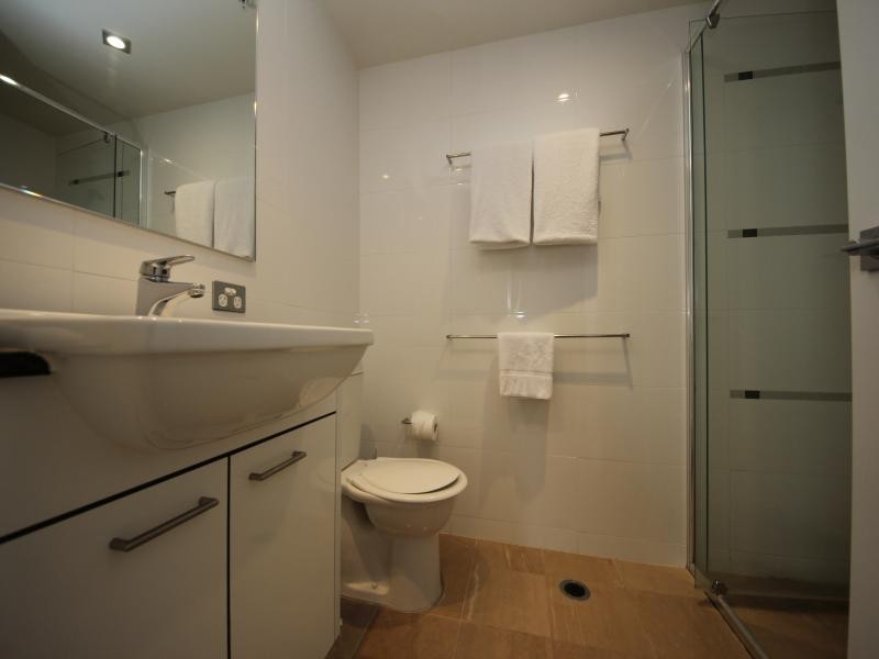 30-36 Burra Street, Chevron Island QLD 4217