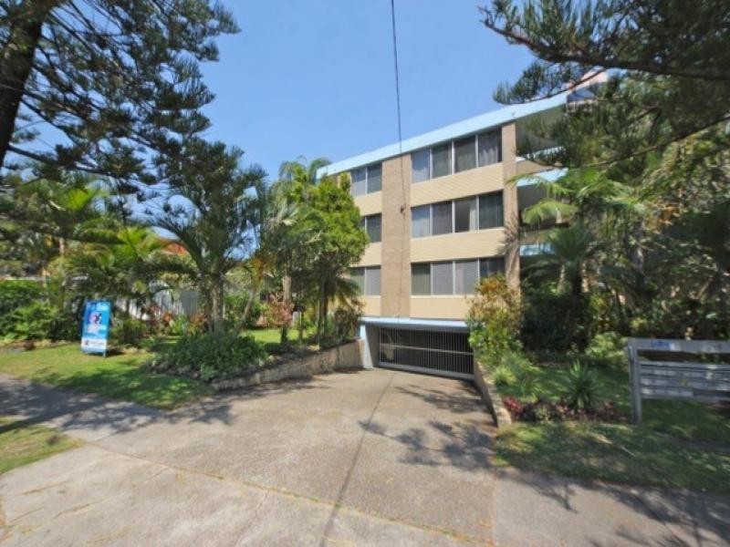186 Surf Pde, Broadbeach QLD 4218
