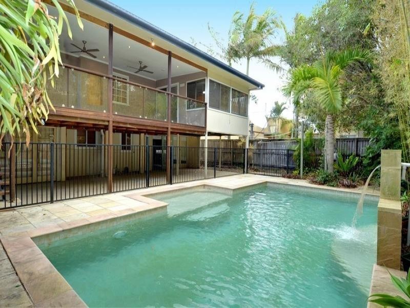 31 Francis Street, Mermaid Beach QLD 4218