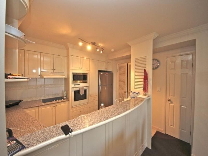 PENTHOUSE/24 – 26 PHOENICIAN PENTHOUSE, Queensland Avenue, Broadbeach QLD 4218