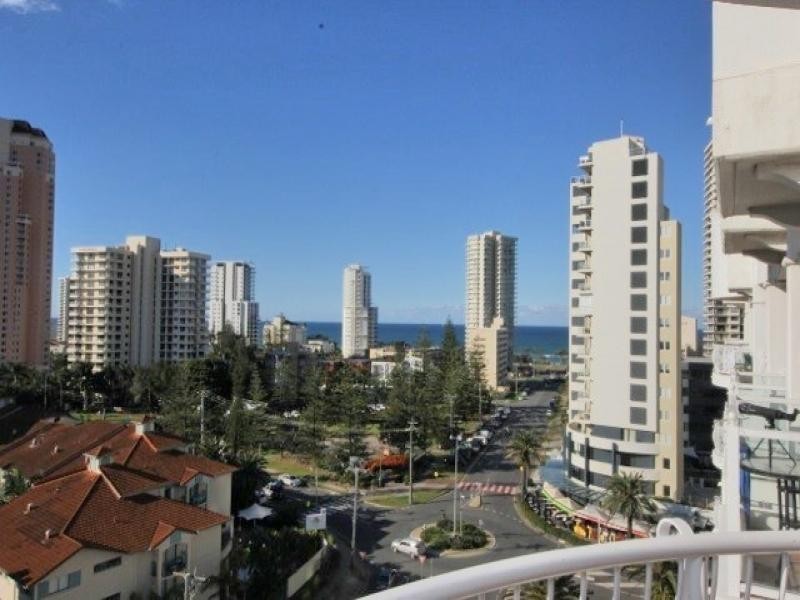 PENTHOUSE/24 – 26 PHOENICIAN PENTHOUSE, Queensland Avenue, Broadbeach QLD 4218