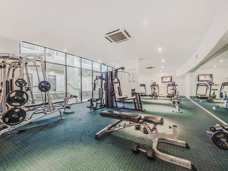 22 Sierra Grand, Surf Parade, Broadbeach QLD 4218