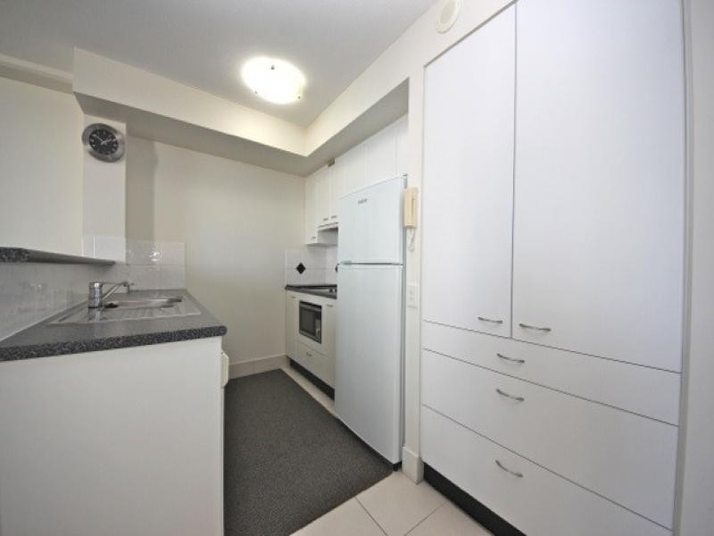 810/30 Surf Parade, Broadbeach QLD 4218