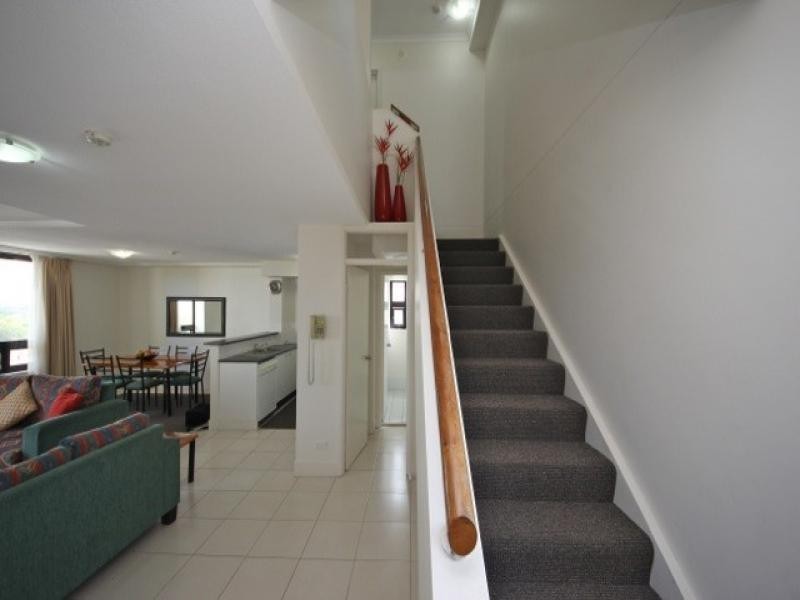 810/30 Surf Parade, Broadbeach QLD 4218