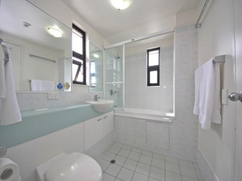 810/30 Surf Parade, Broadbeach QLD 4218