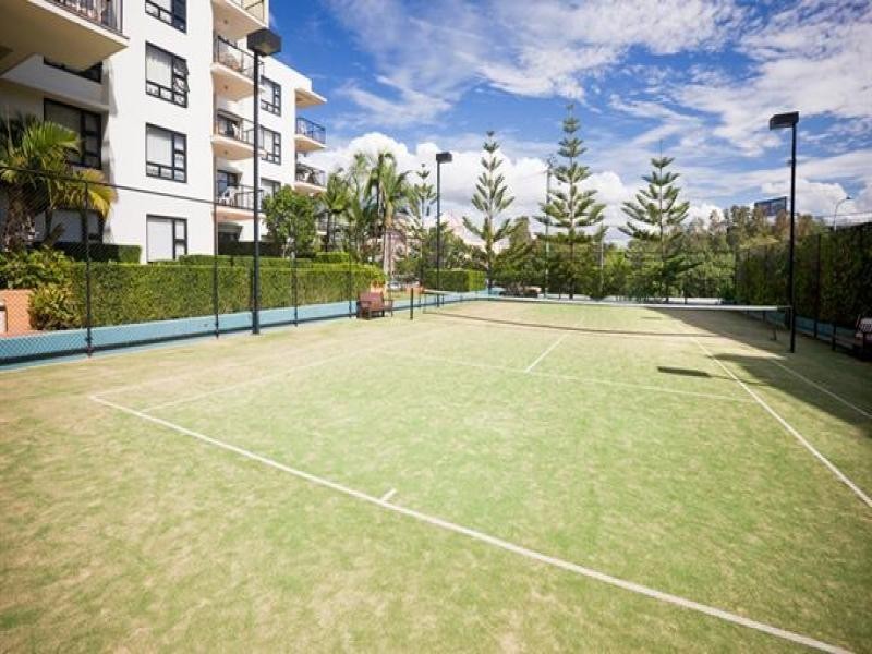 810/30 Surf Parade, Broadbeach QLD 4218
