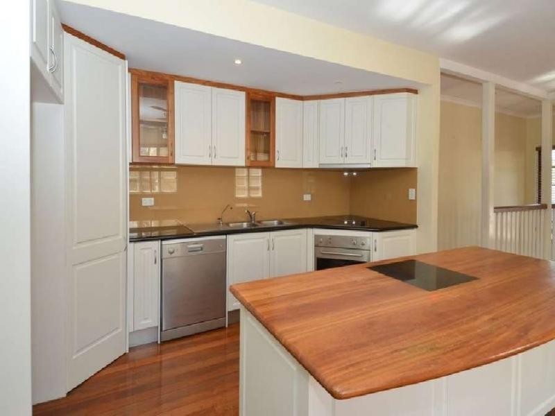 31 Francis Street, Mermaid Beach QLD 4218