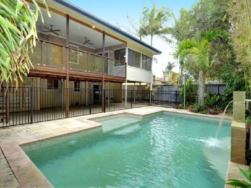 31 Francis Street, Mermaid Beach QLD 4218