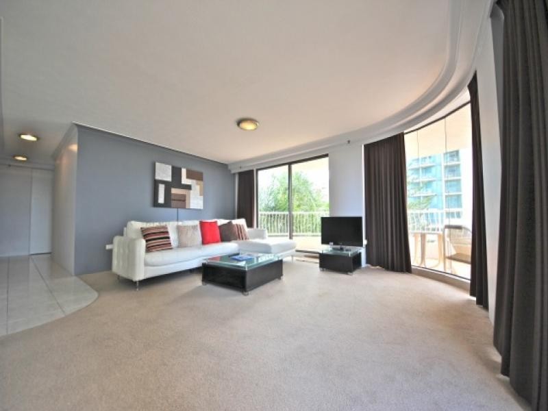 30 Laycock St, Surfers Paradise QLD 4217