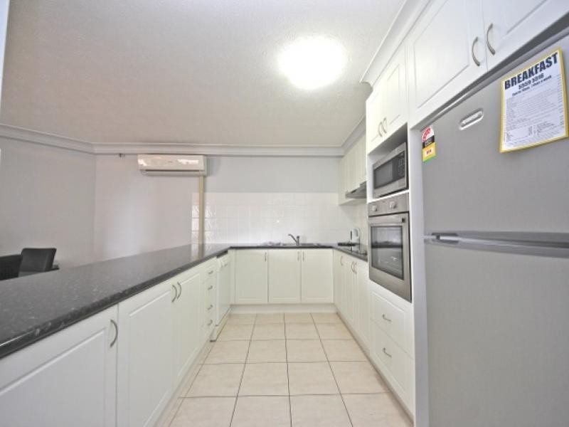 30 Laycock St, Surfers Paradise QLD 4217