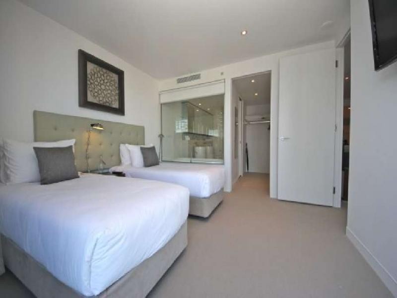 21001/4 Charles Avenue, Broadbeach QLD 4218