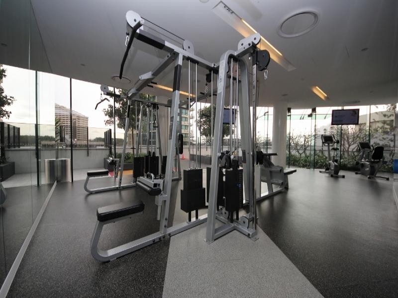 4 Oracle, Charles Ave, Broadbeach QLD 4218