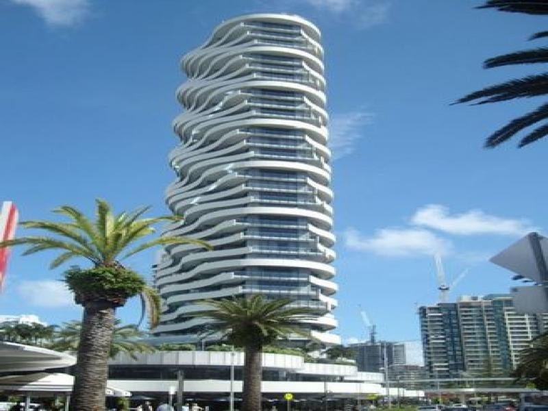 89 Surf Parade, Broadbeach QLD 4218