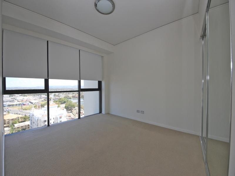 1706/22  Sierra Grand, Surf Parade, Broadbeach QLD 4218