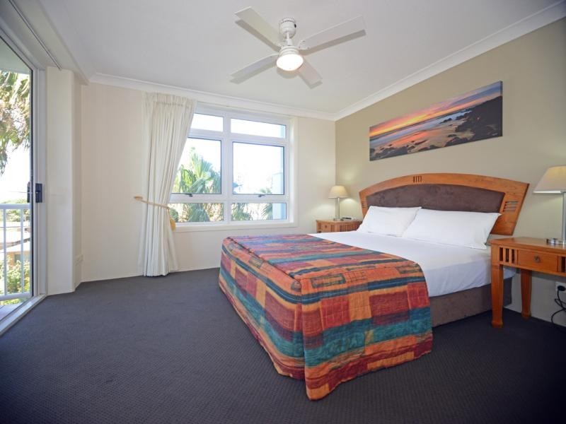 1043/2623 GOLD COAST HIGHWAY, Broadbeach QLD 4218