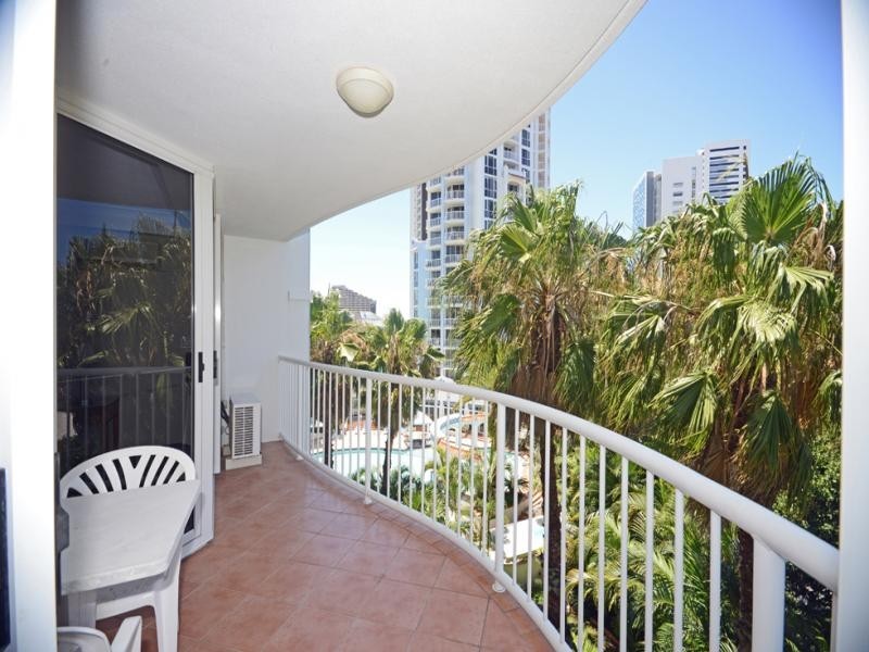 1043/2623 GOLD COAST HIGHWAY, Broadbeach QLD 4218