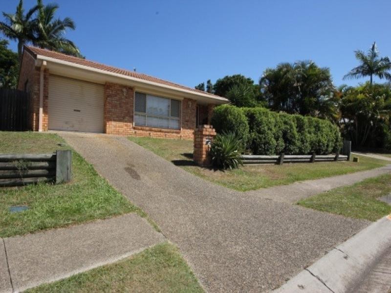 37 Allied Drive, Arundel QLD 4214