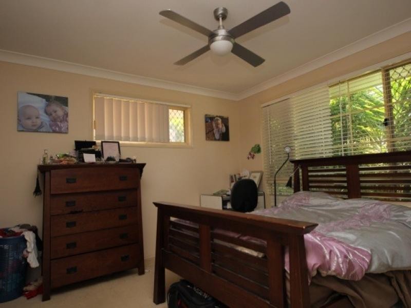 37 Allied Drive, Arundel QLD 4214