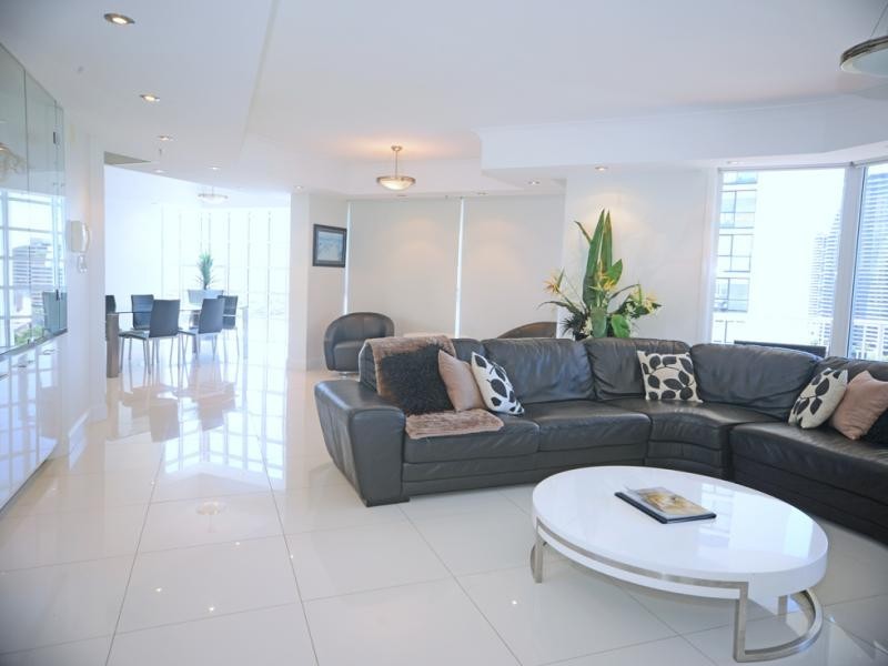 2623 GOLD COAST HIGHWAY, Broadbeach QLD 4218