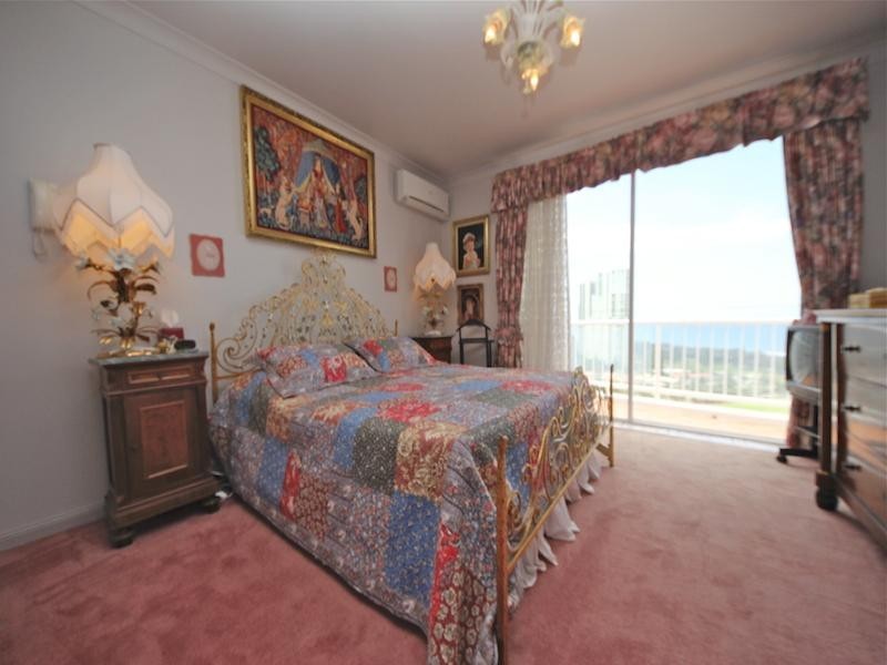 2633 GOLD COAST HIGHWAY, Broadbeach QLD 4218