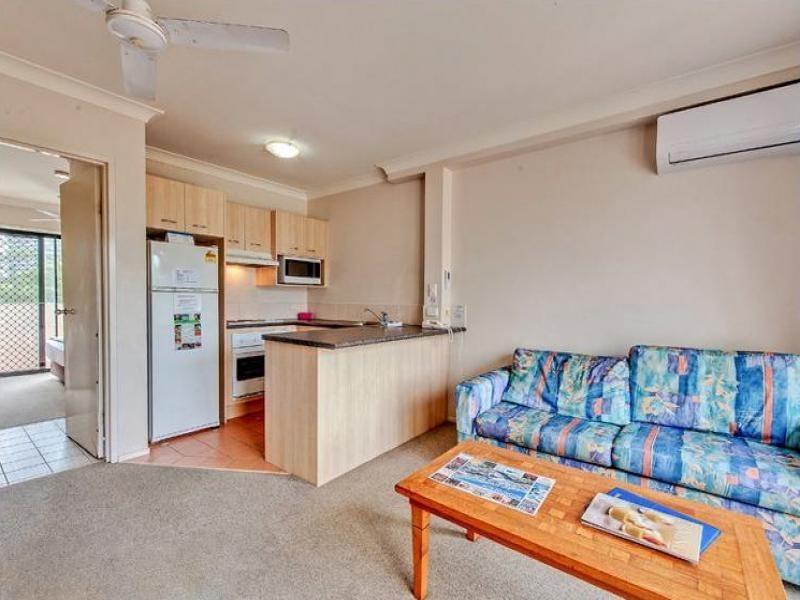9 Margaret Ave, Broadbeach QLD 4218