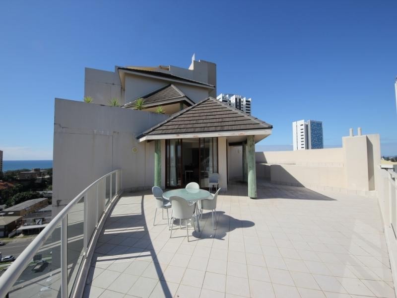 42 Surf Parade, Broadbeach QLD 4218