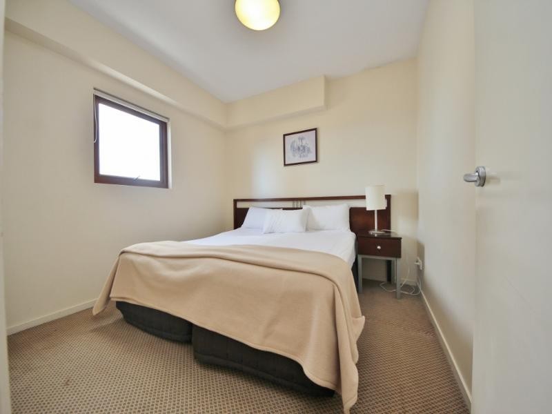 42 Surf Parade, Broadbeach QLD 4218